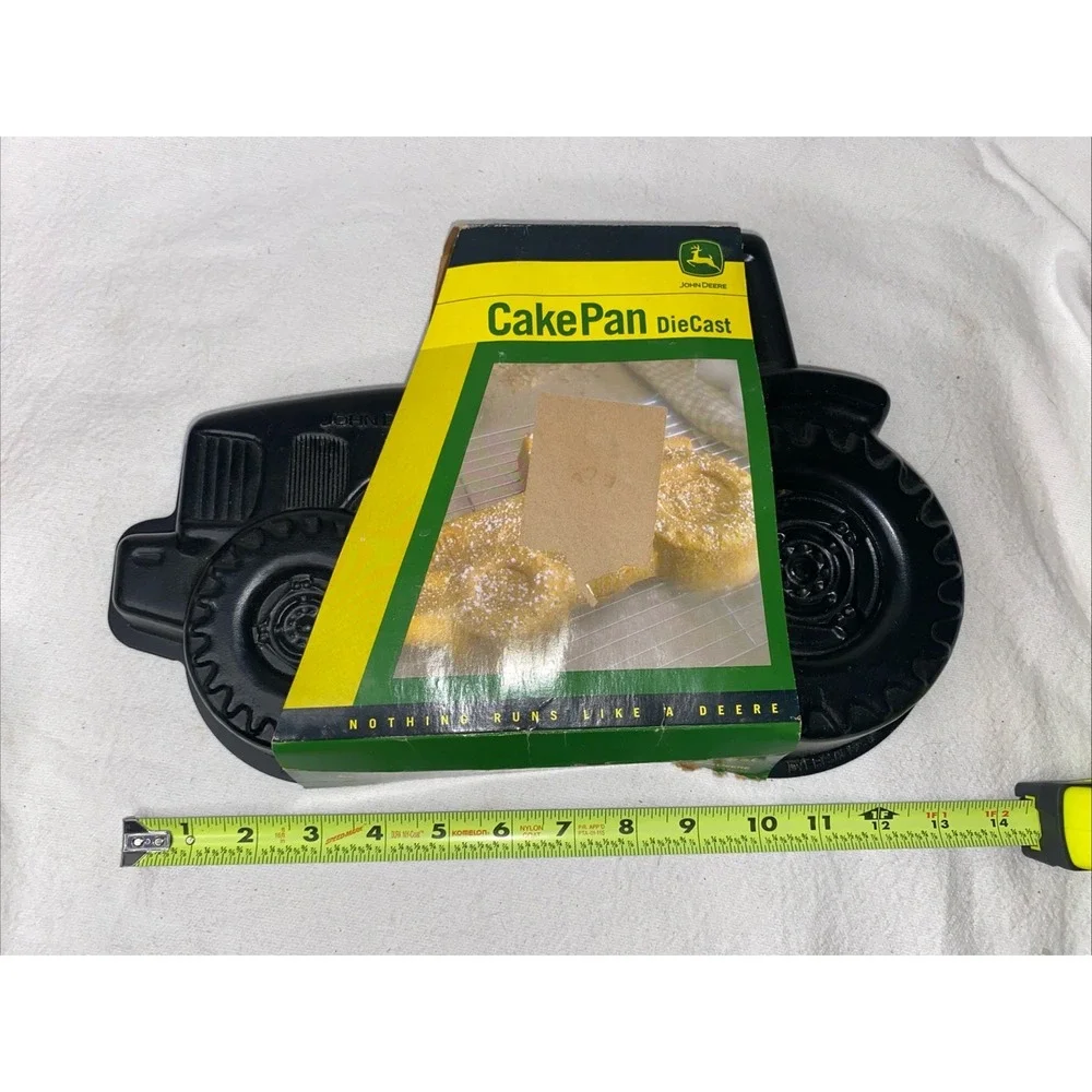 John Deere Tractor Cake pan Heavy Die cast Metal New Please See Pictures